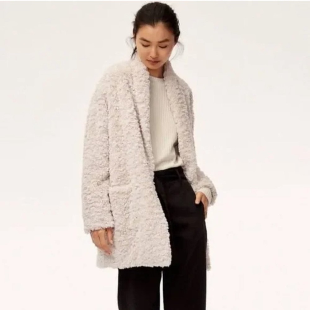 ARITZIA WILFRED FREE GRETE COAT - size XS in bone color - LIKE NEW CONDITION